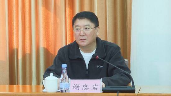 省內(nèi)外知名央國企到蛟河市參觀考察石材產(chǎn)業(yè)發(fā)展情況:石材