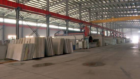 省內(nèi)外知名央國企到蛟河市參觀考察石材產(chǎn)業(yè)發(fā)展情況:石材